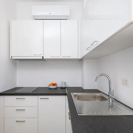 Absolute Beach Holidays * Dugi Rat